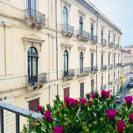 Dimora Lupo_Lifestyle B&B Catania Ngoại thất bức ảnh