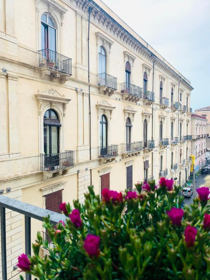 Dimora Lupo_Lifestyle B&B Catania Ngoại thất bức ảnh